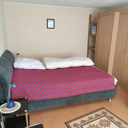 Buetzow بيت للعطل Güstrow